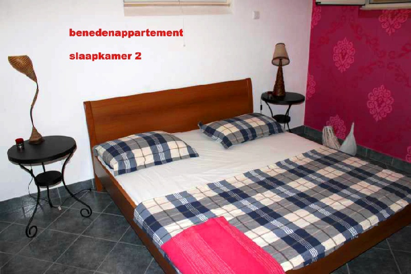 De ruime keuken van het boven appartement voor 4 personen van vakantiewoning Mooi Kroatie